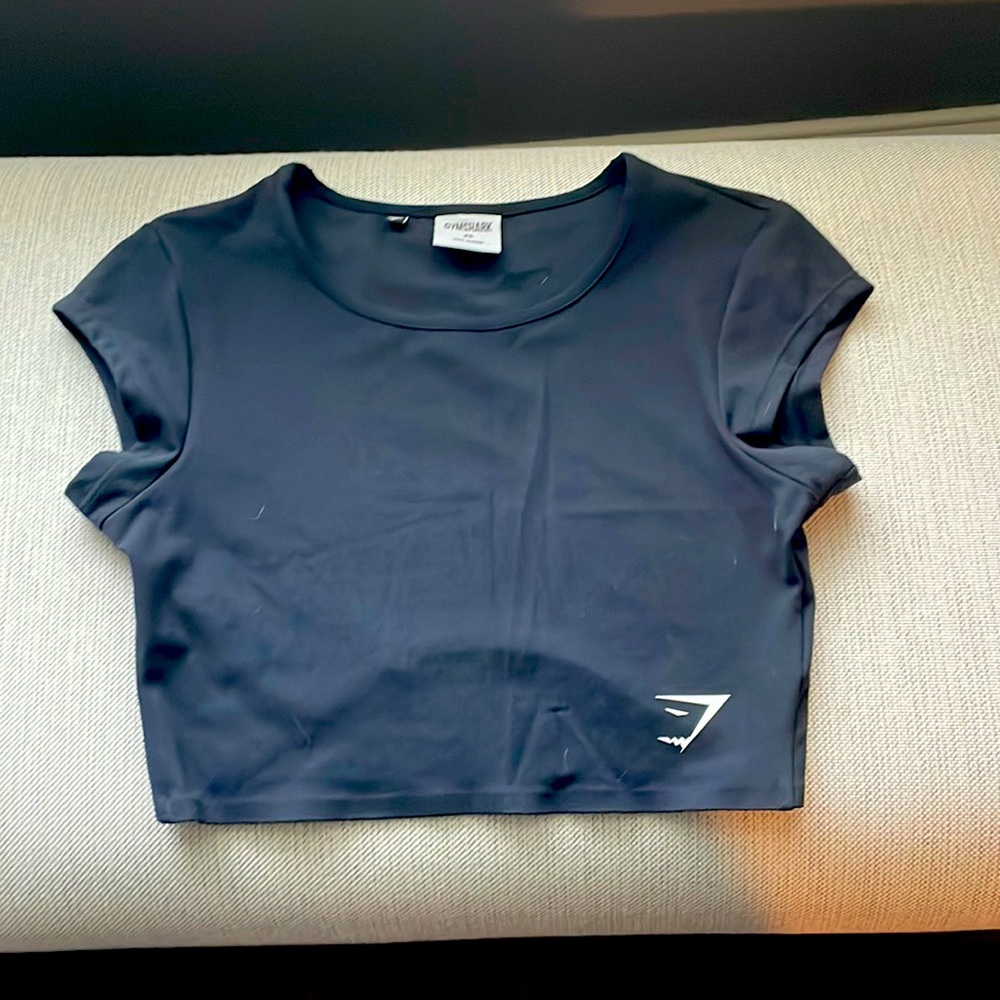 Gymshark crop top NWOT